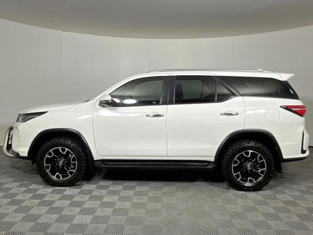 2023-Toyota-Fortuner-24-GD-6-RB_19
