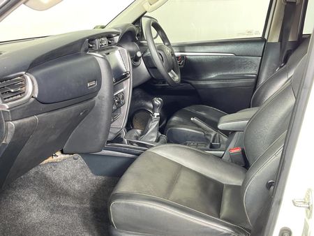 2023-Toyota-Fortuner-24-GD-6-RB_8