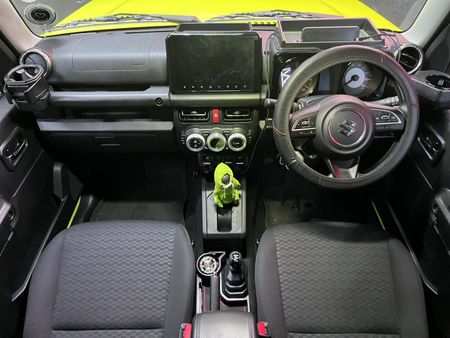 2024-Suzuki-Jimny-15-GLX-Auto_9