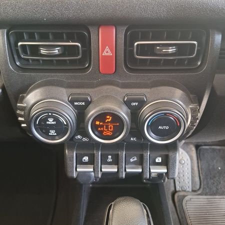 2024-Suzuki-Jimny-15-GLX-AllGrip-5-Door-Auto_15