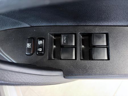 2023-Toyota-Corolla-Quest-18-Plus_16