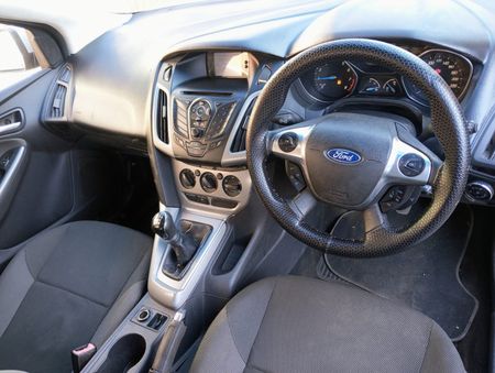 2014-Ford-Focus-16-Ti-VCT-Trend-5-dr_11