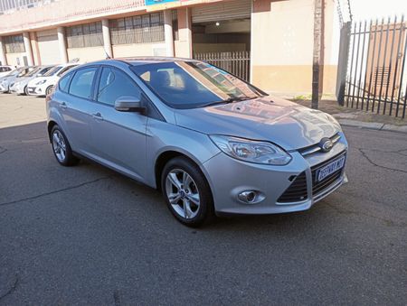 2014-Ford-Focus-16-Ti-VCT-Trend-5-dr_1