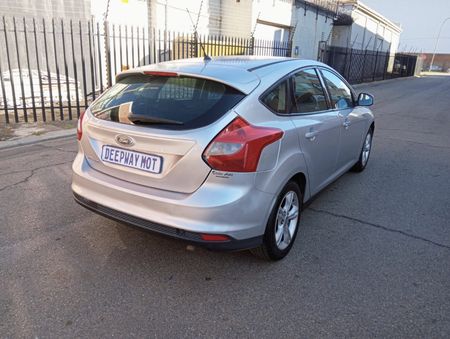 2014-Ford-Focus-16-Ti-VCT-Trend-5-dr_4