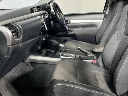 2017-Toyota-Hilux-28-GD-6-Raider-4x4-Double-Cab-Auto_8