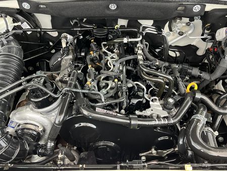 2021-Volkswagen-Amarok-20-BiTDI-Highline-132kW-Auto-Double-Cab_13