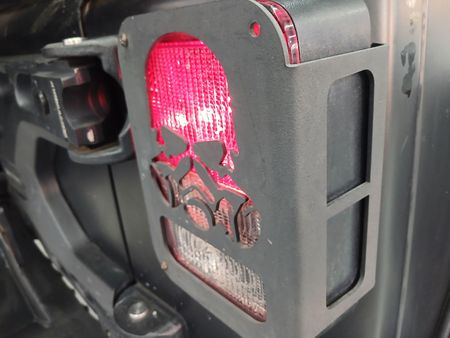 2017-Jeep-Wrangler-Unlimited-Sahara-36-V6-Auto_13