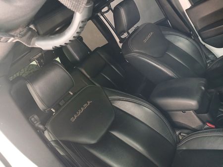 2017-Jeep-Wrangler-Unlimited-Sahara-36-V6-Auto_3