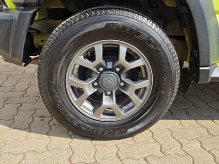 2024-Suzuki-Jimny-15-GLX-AllGrip-5-Door-Auto_9
