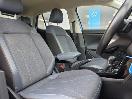 2025-Volkswagen-T-Cross-10-TSI-Style-Auto_11