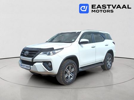 2018-Toyota-Fortuner-24-GD-6-Raised-Body-Auto_2