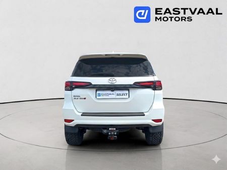 2018-Toyota-Fortuner-24-GD-6-Raised-Body-Auto_5