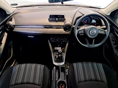2022-Mazda-2-15-Active-5-dr_9