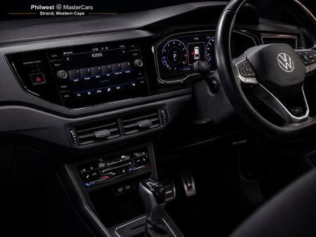 2023-Volkswagen-Taigo-10-TSI-R-Line-Auto_15