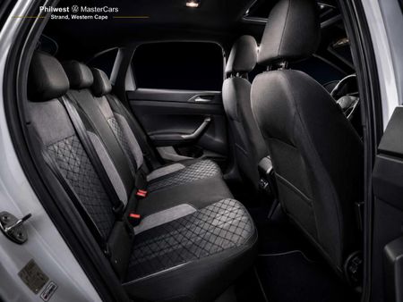 2023-Volkswagen-Taigo-10-TSI-R-Line-Auto_25