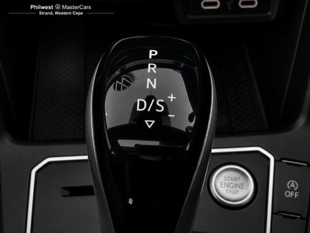 2023-Volkswagen-Taigo-10-TSI-R-Line-Auto_8