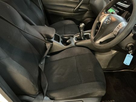 2016-Nissan-Qashqai-12T-Visia_11