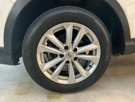 2016-Nissan-Qashqai-12T-Visia_21