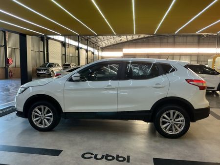 2016-Nissan-Qashqai-12T-Visia_3
