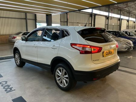 2016-Nissan-Qashqai-12T-Visia_4
