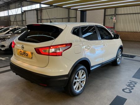 2016-Nissan-Qashqai-12T-Visia_7