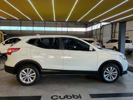 2016-Nissan-Qashqai-12T-Visia_8