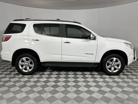 2015-Chevrolet-Trailblazer-28-LTZ-4x4-Auto_17