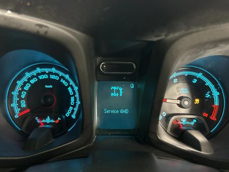 2015-Chevrolet-Trailblazer-28-LTZ-4x4-Auto_2
