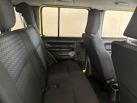 2023-Suzuki-Jimny-15-GLX-AllGrip-5-Door_17