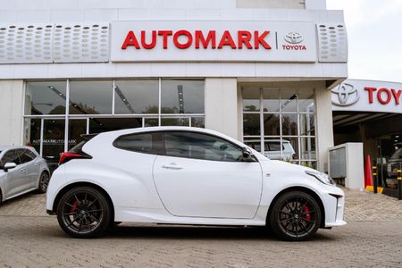 2021-Toyota-GR-Yaris-Rally-16T_23