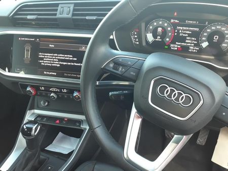 2024-Audi-Q3-Sportback-35-TFSI_10