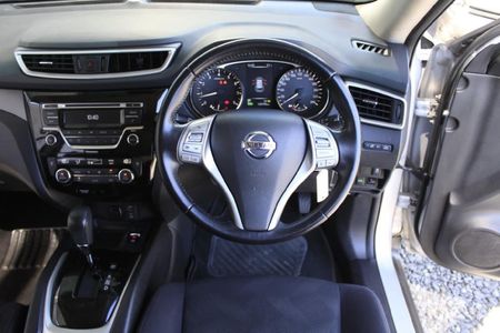 2017-Nissan-X-Trail-25-SE-4x4-Auto_11