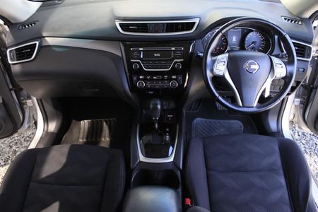 2017-Nissan-X-Trail-25-SE-4x4-Auto_12