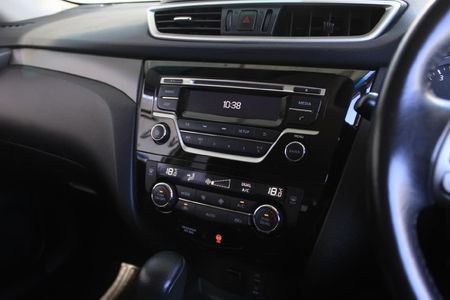 2017-Nissan-X-Trail-25-SE-4x4-Auto_18