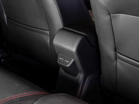 2023-Volkswagen-Polo-20-GTI-Auto-147kW_13