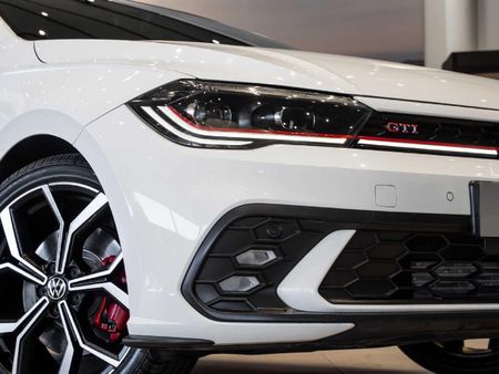 2023-Volkswagen-Polo-20-GTI-Auto-147kW_4