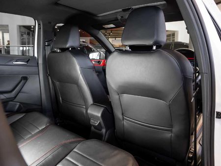 2023-Volkswagen-Polo-20-GTI-Auto-147kW_8