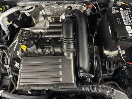 2023-Volkswagen-Tiguan-14-TSI-R-Line-DSG-Auto-110kW_12