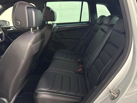 2023-Volkswagen-Tiguan-14-TSI-R-Line-DSG-Auto-110kW_3