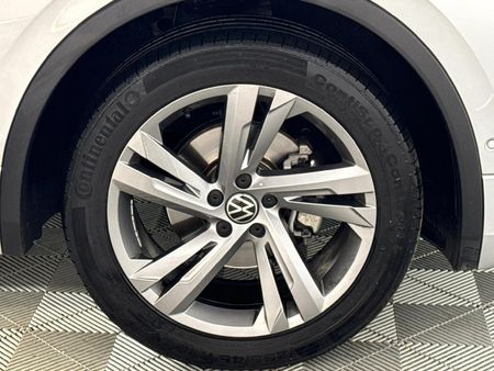 2023-Volkswagen-Tiguan-14-TSI-R-Line-DSG-Auto-110kW_5