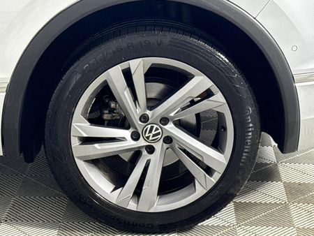 2023-Volkswagen-Tiguan-14-TSI-R-Line-DSG-Auto-110kW_6