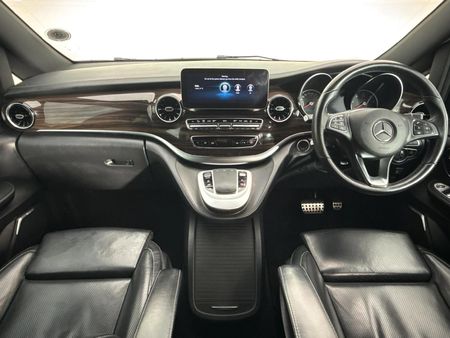 2022-Mercedes-Benz-V-Class-V-250d-Avantgarde-Auto_6
