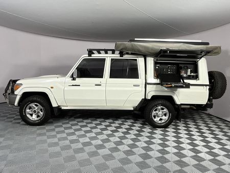2023-Toyota-Land-Cruiser-79-45-D-Double-Cab_21