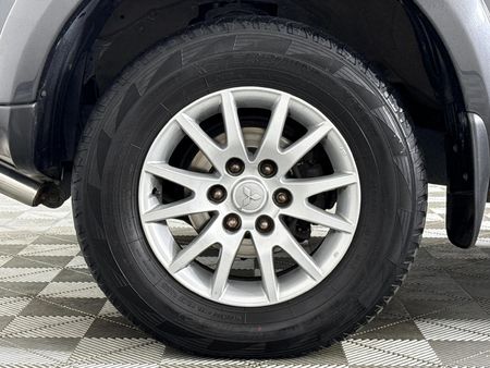 2013-Mitsubishi-Pajero-Sport-32-DI-D-GLS-Auto_4
