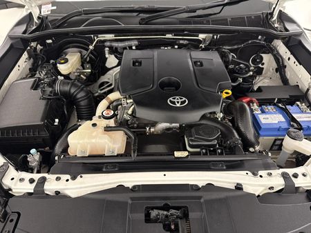 2024-Toyota-Hilux-24-GD-6-Raider-4x4-Auto-Double-Cab_14