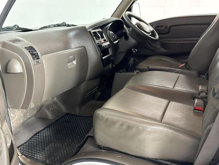 2022-Hyundai-H100-Bakkie-26D_6