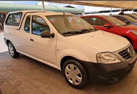 2022-Nissan-NP200-16-AC-Safety-Pack_0