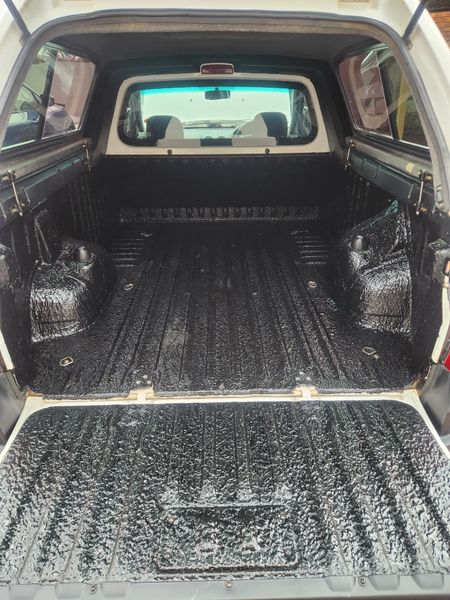 2022-Nissan-NP200-16-AC-Safety-Pack_9