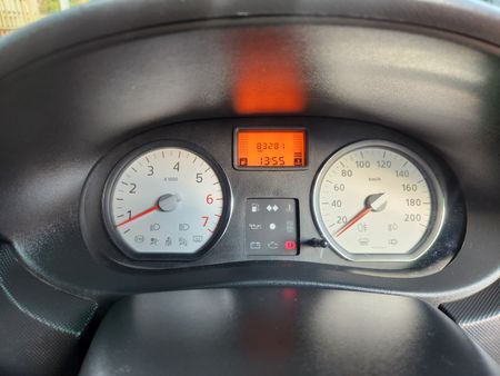 2022-Nissan-NP200-16-AC-Safety-Pack_16