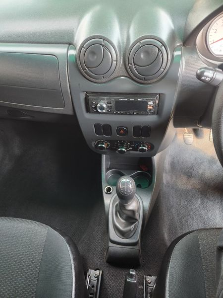 2022-Nissan-NP200-16-AC-Safety-Pack_17